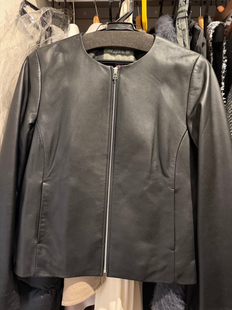 ユナイテッドアローズ　レザー　牛革　ライダース　ノーカラージャケットＭ　美品