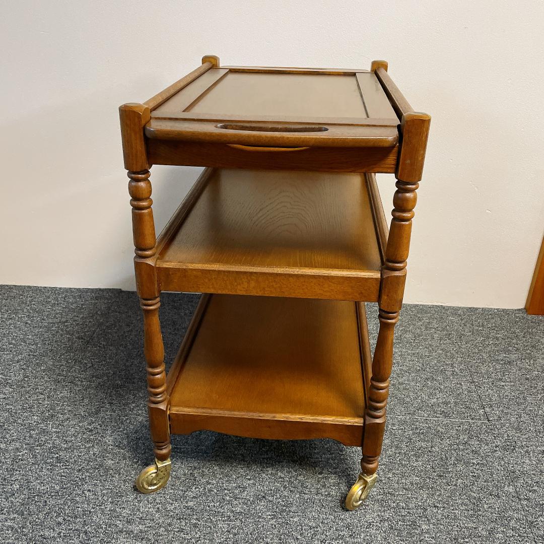 美品　カリモク キッチンワゴン 3段 キャスター アンティーク トレー取外し可