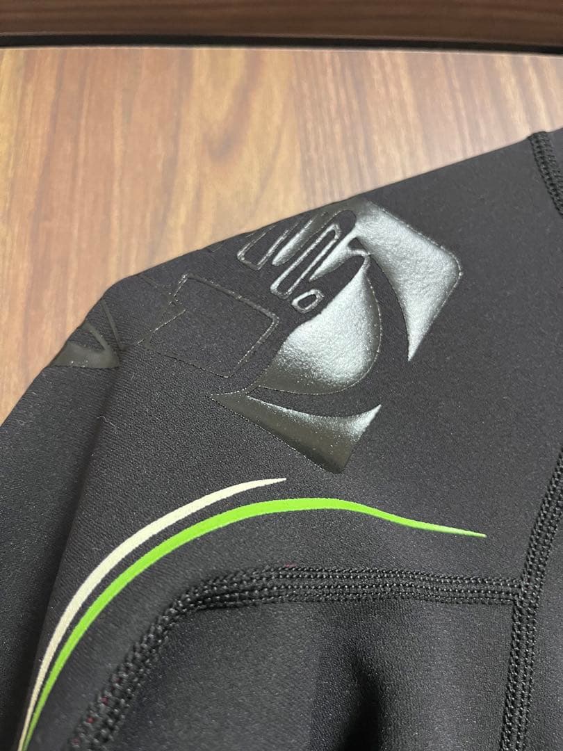 【美品】ボディグローブ タッパー BODY GLOVE