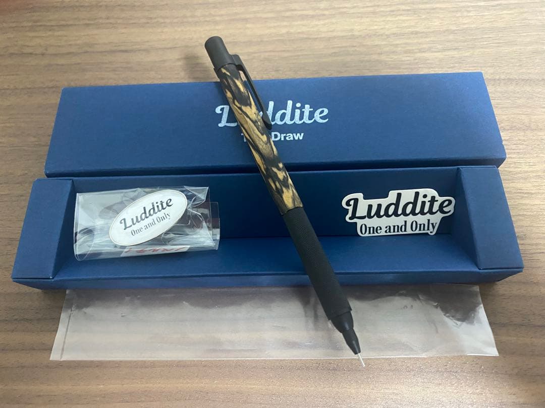 ラダイト　ペールムーンエボニー　シャープペンシル