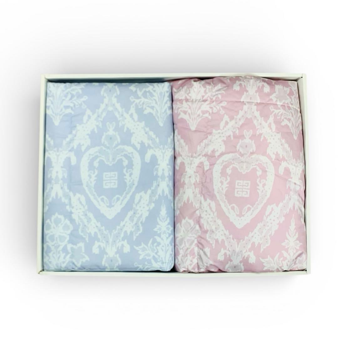 未使用品　ジンバンシー 薄手肌掛け布団ペア 青 ピンク 2枚セット 羽毛