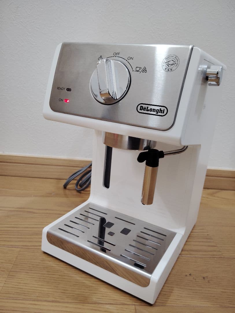 【極美品・未使用級✨️】デロンギ エスプレッソマシン ECP3220J 動作良好