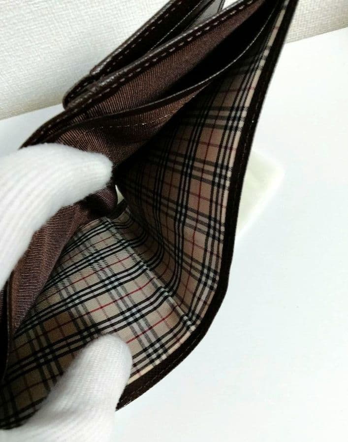 【美品】バーバリーノバチェック　折財布　大容量　ブラウン　レザー