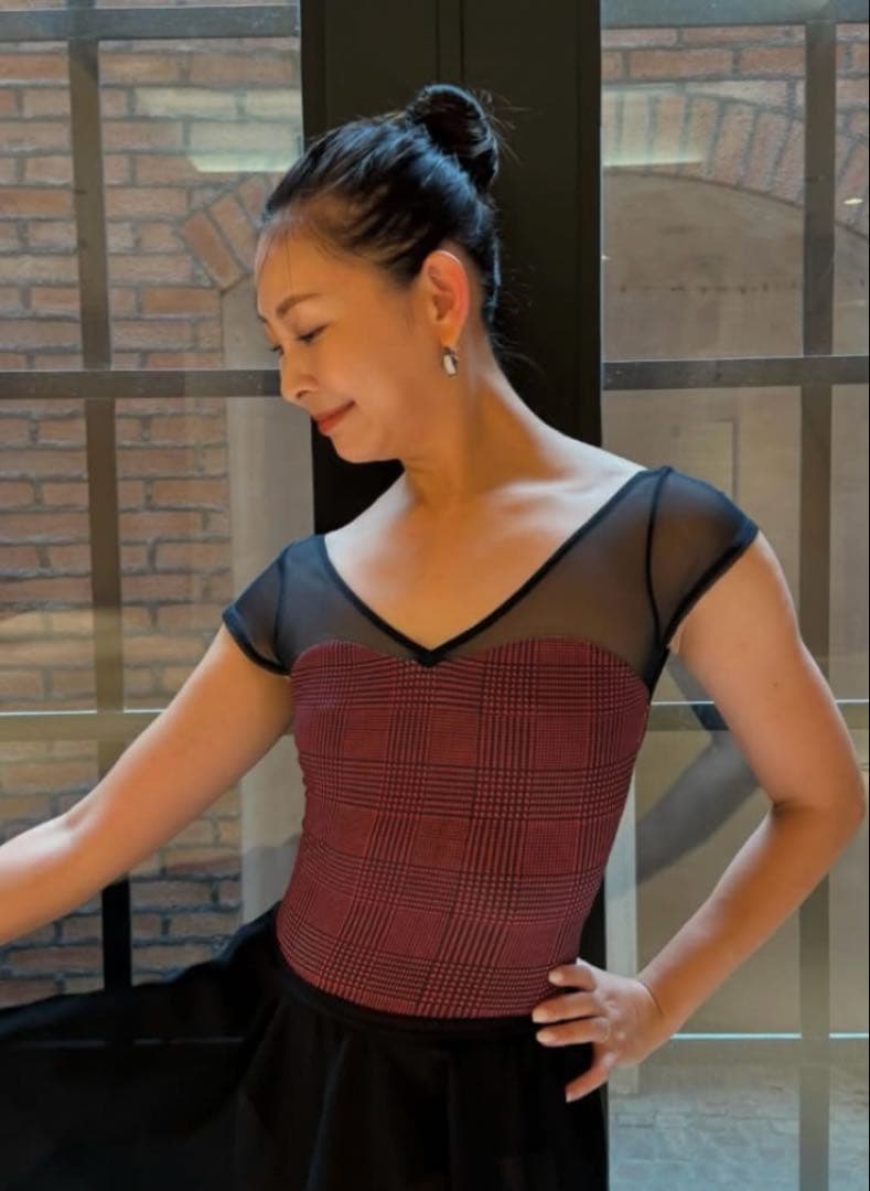 バレエ　スティナ　stina レオタード　赤黒チェック　S