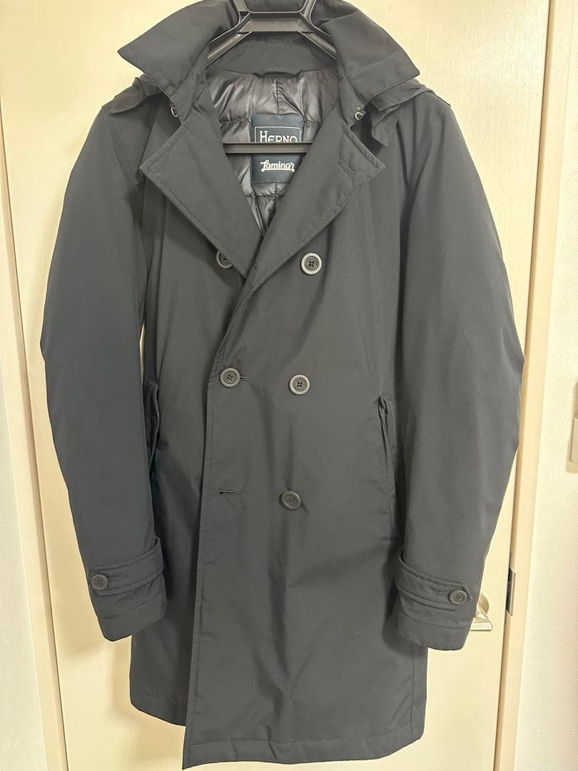 HERNO ヘルノ　ブラック トレンチコート 裏地ダウン素材　メンズ　サイズ44