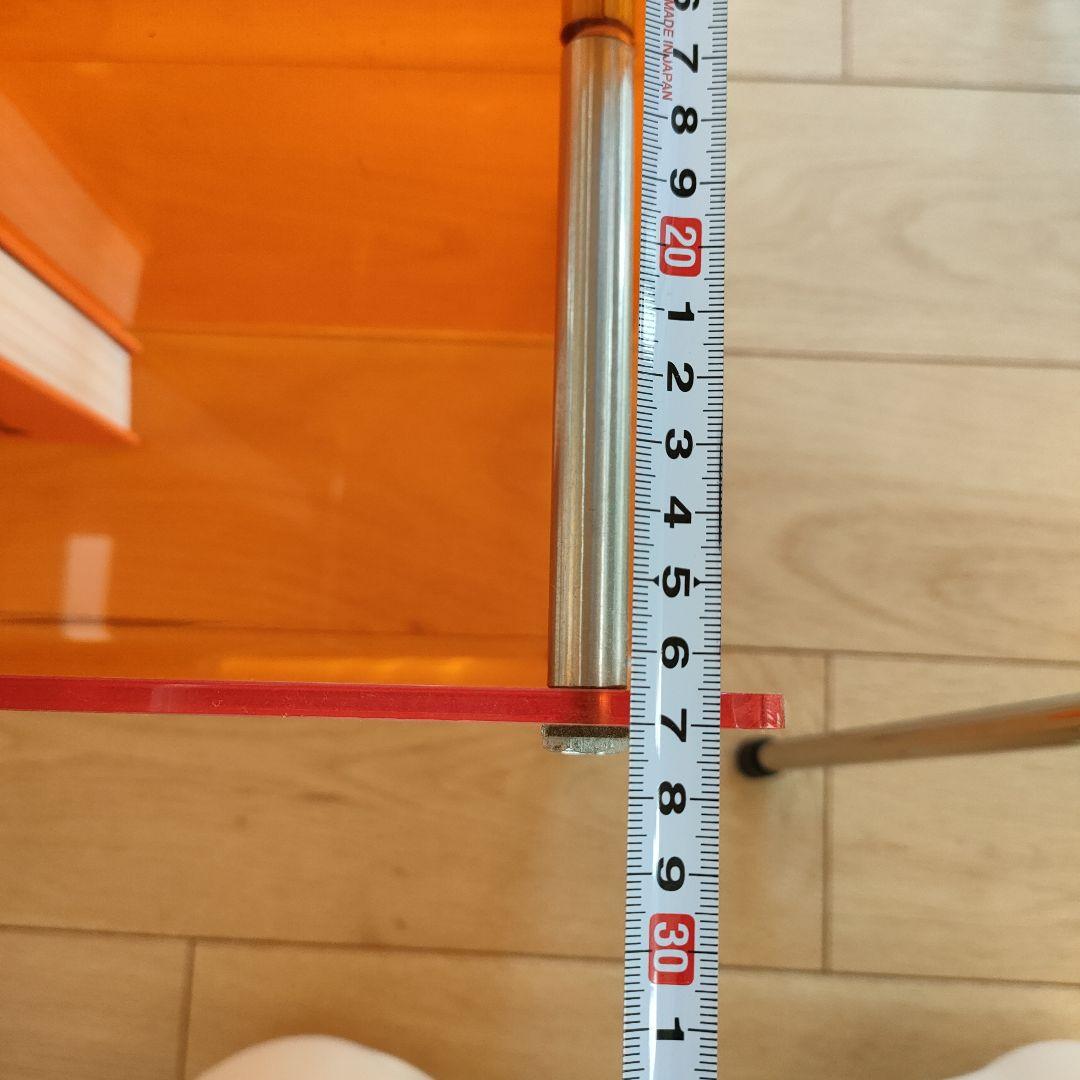 オレンジ アクリル マガジンラック　ミッドセンチュリー　レトロ　スペースエイジ