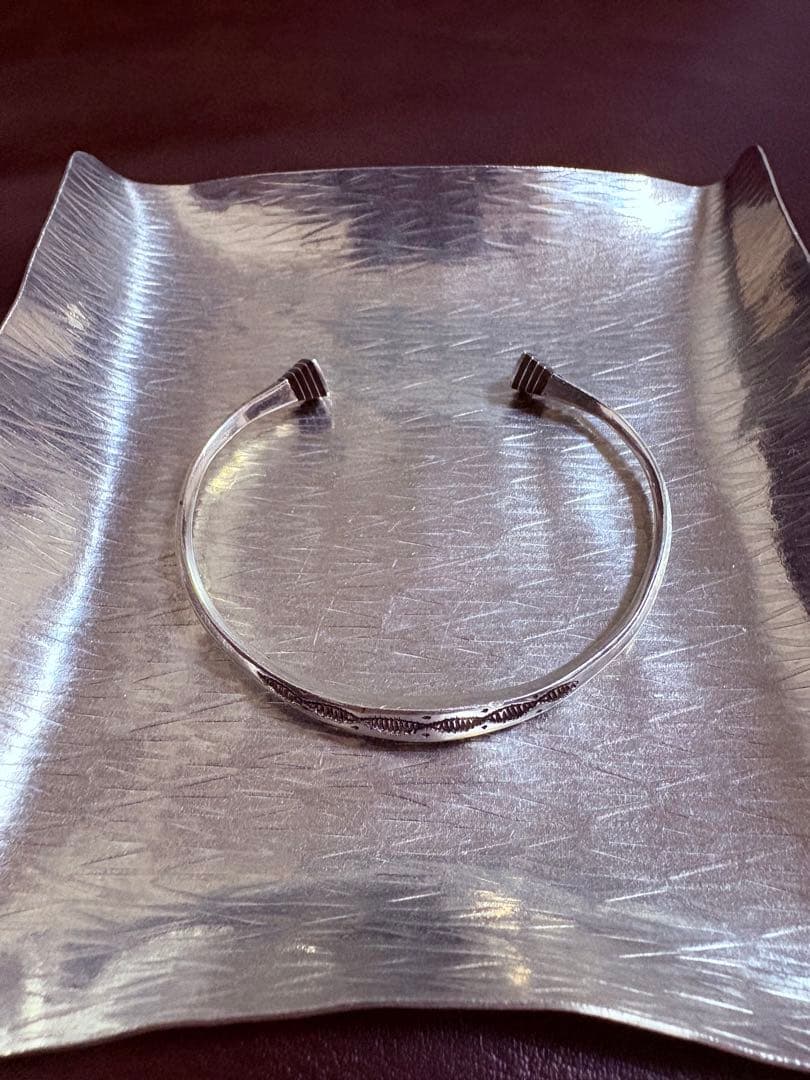 シルバー オープンエンドバングル　Steven Alan