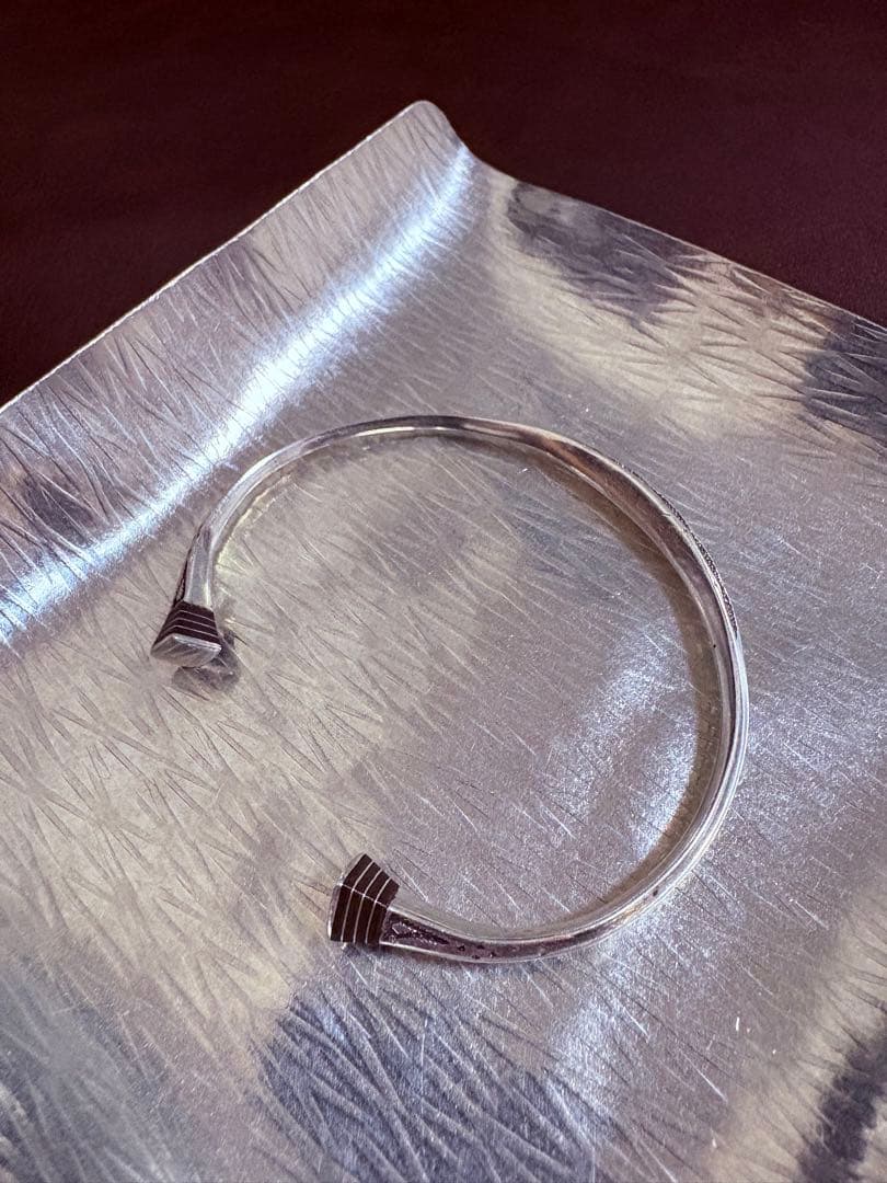 シルバー オープンエンドバングル　Steven Alan