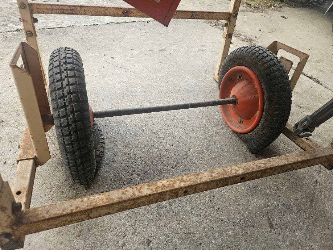 ビニール巻き取り機　岡山農栄社