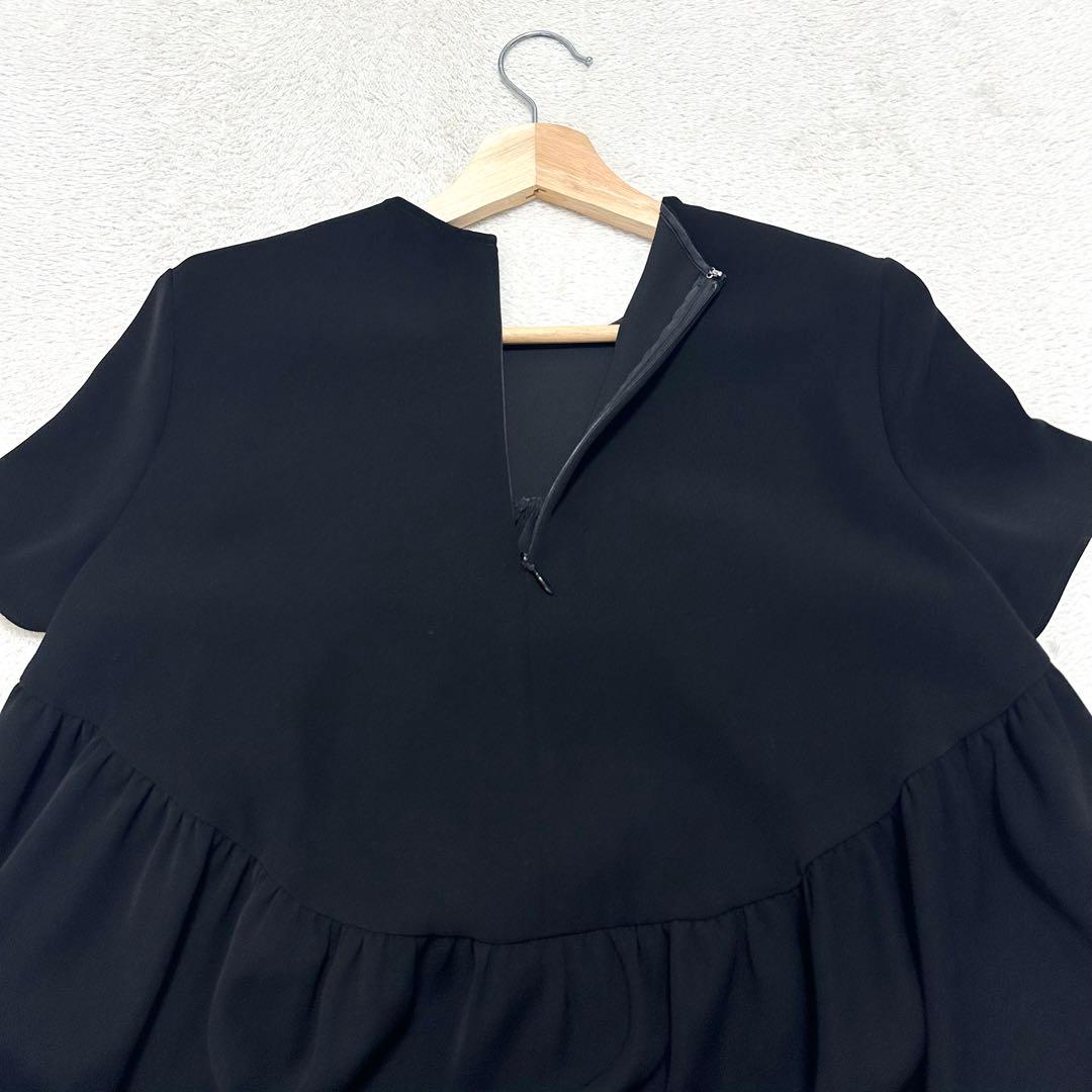 美品 YOKOCHAN ハーフスリーブヘムフレアブラウス 36 ブラック