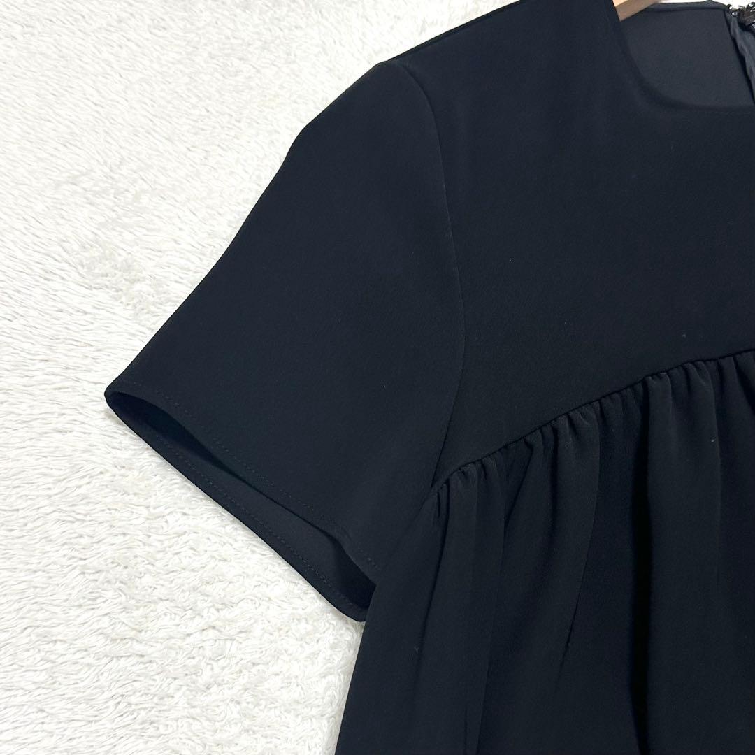 美品 YOKOCHAN ハーフスリーブヘムフレアブラウス 36 ブラック