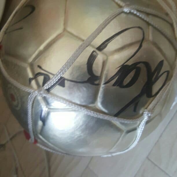 イチローのサッカーボール本人のサインいり