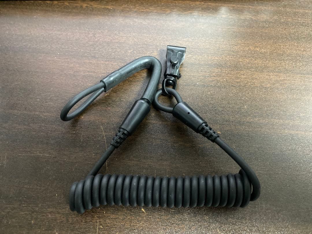 拳銃　ランヤード　吊り紐　新型