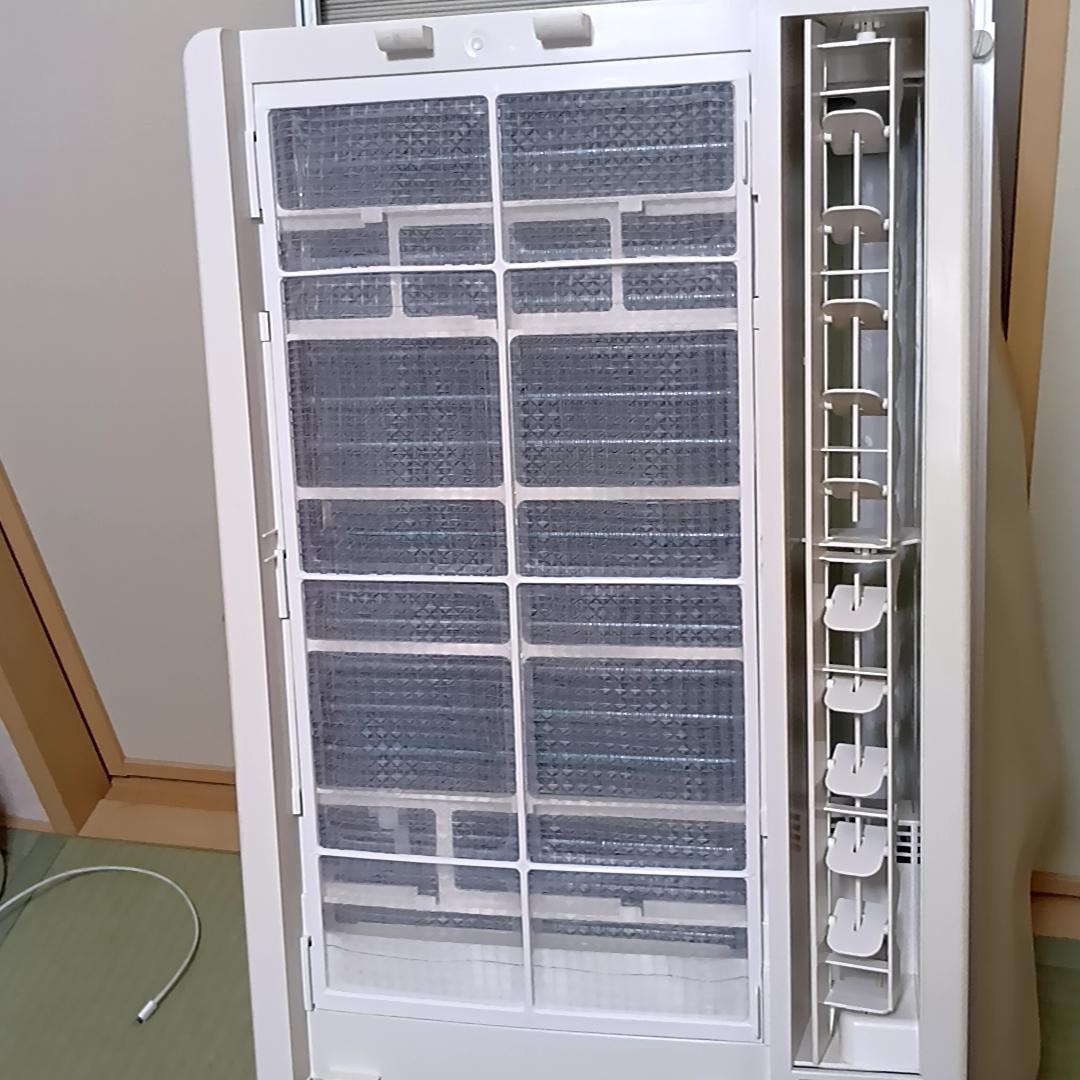 ハイアール　ウインドエアコン　窓用エアコン　JA-16R　窓枠・リモコン付属