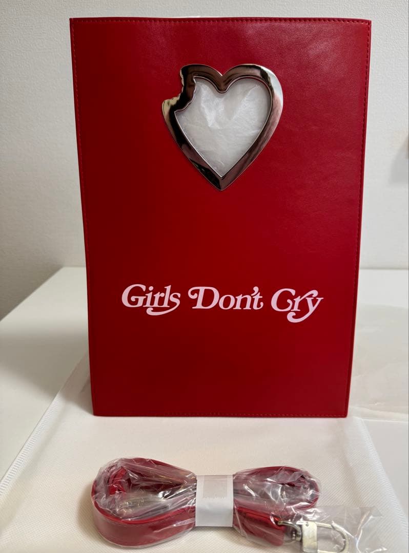 été x Girls Don’t Cry 2 way bag★