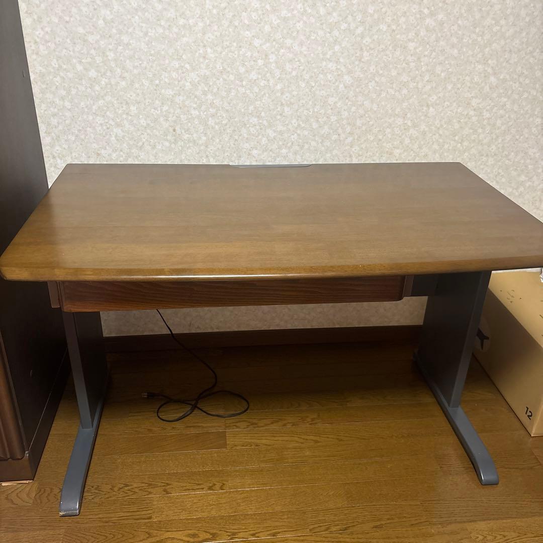 勉強机　デスク　学習机　コンセント付き　引き出し　デスク