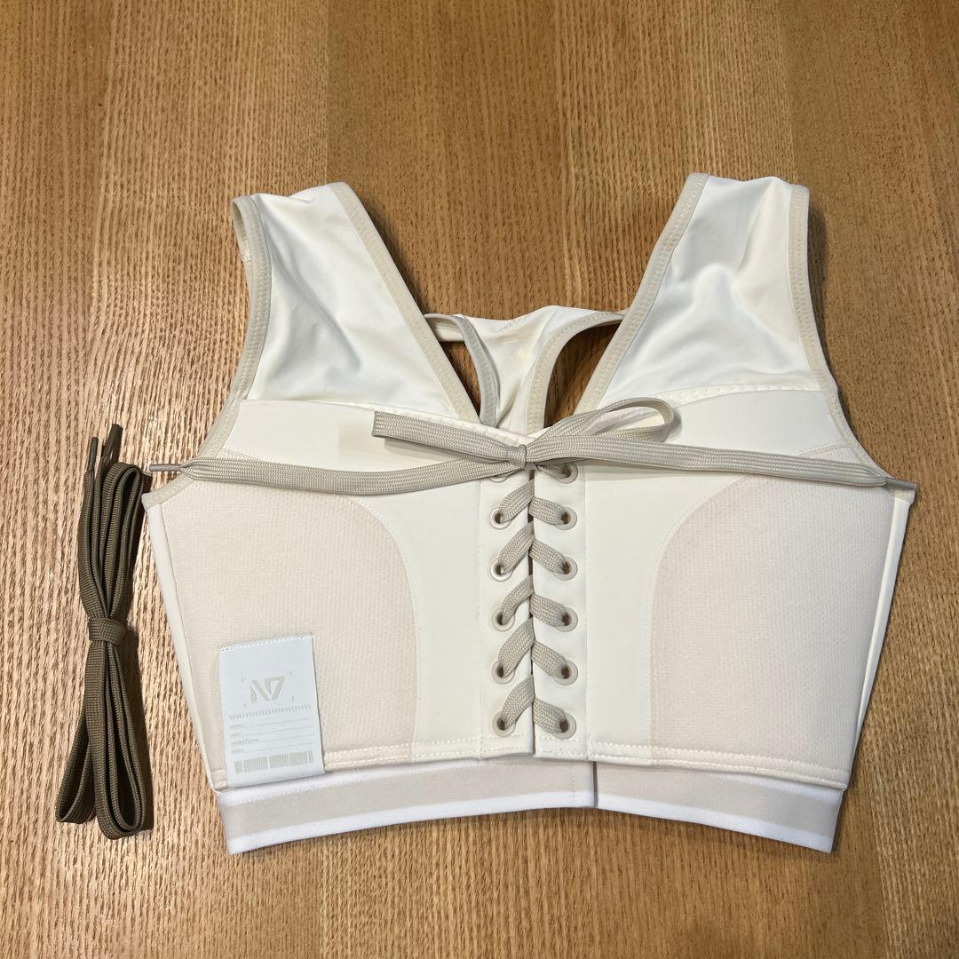 蜂*様 【N7】完売品 新品未使用 スポブラ ホワイト ひなちゃん