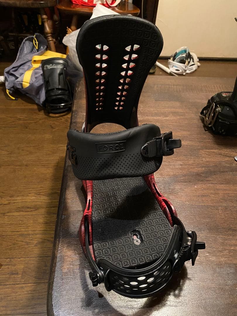 送料込み　UNION FORCE M 使用少　希少カラー　ユニオン