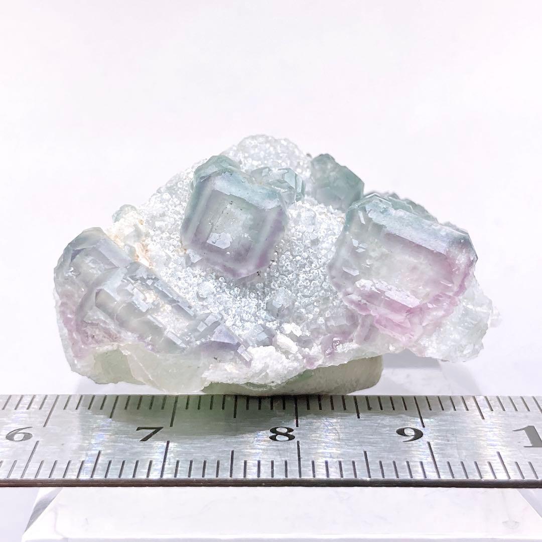 バ*チ様 『永春』　フローライト　蛍石　原石　鉱物標本　天然石　162