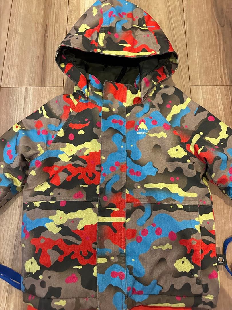 バートン迷彩スノーウェア　３Ｔ　４Ｔ　スキーウェア