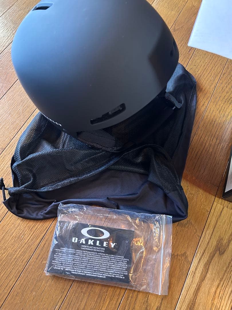 OAKLEY マットブラック ヘルメット