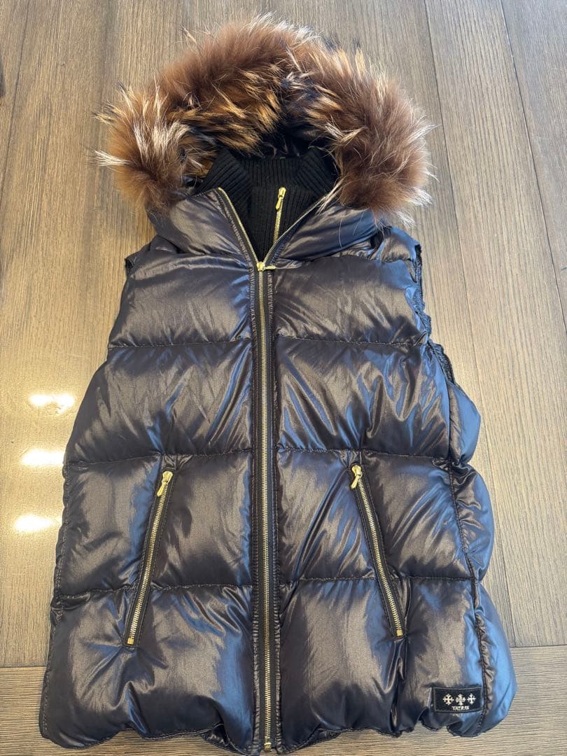 美品　TATRAS タトラス　ファー付きダウンベスト