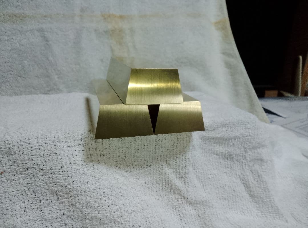 真鍮製台形型インゴット６面サンドペーパー１０００番仕上げ　３本セット　IG−２