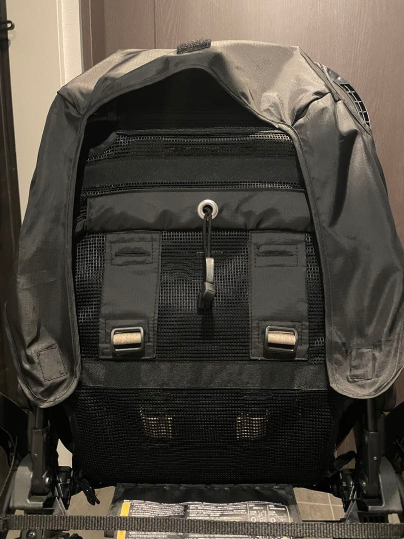 【超美品（使用４回）】コンビ ベビーカー　THE S Go エッグショック