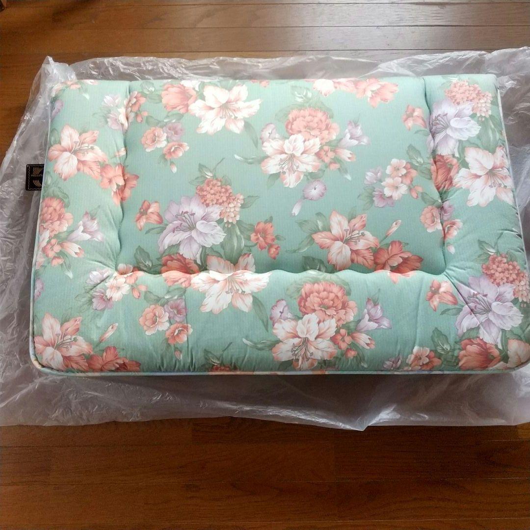 新品未使用　羊毛敷布団　花柄ミントグリーン敷き布団 シングルサイズ 日本製