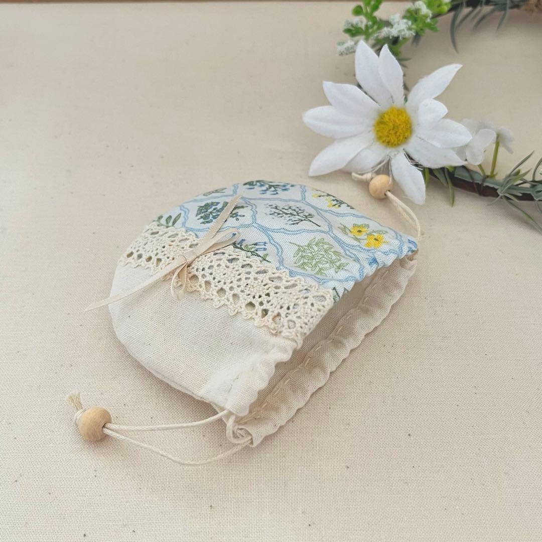 2403-2 手のひら巾着サシェ 香り袋  ボタニカル モロッカン ライトブルー