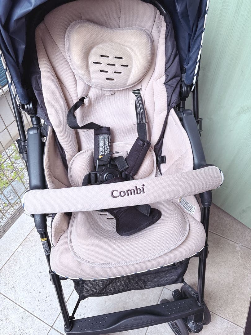 【美品】コンビ ベビーカー スゴカル 4 キャス エアー エッグショック