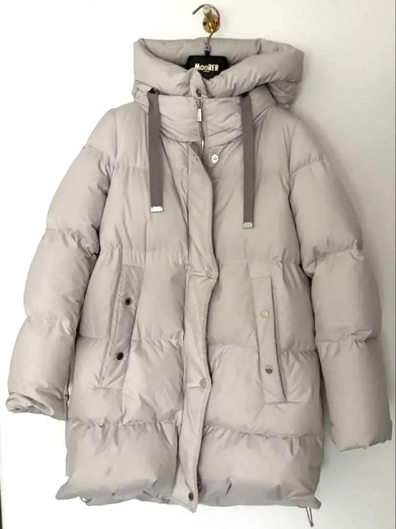 【美品】MOORER NAIROBI-PXフーデッドダウンコート38ライトグレー