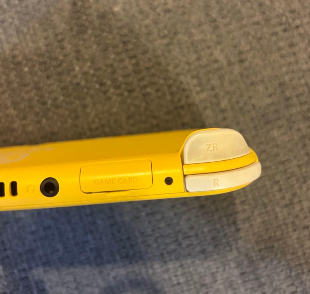 Nintendo Switch Lite イエロー 本体　充電器付き