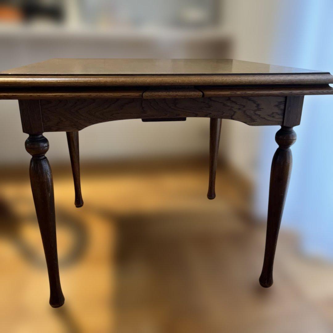 ダイニングテーブル