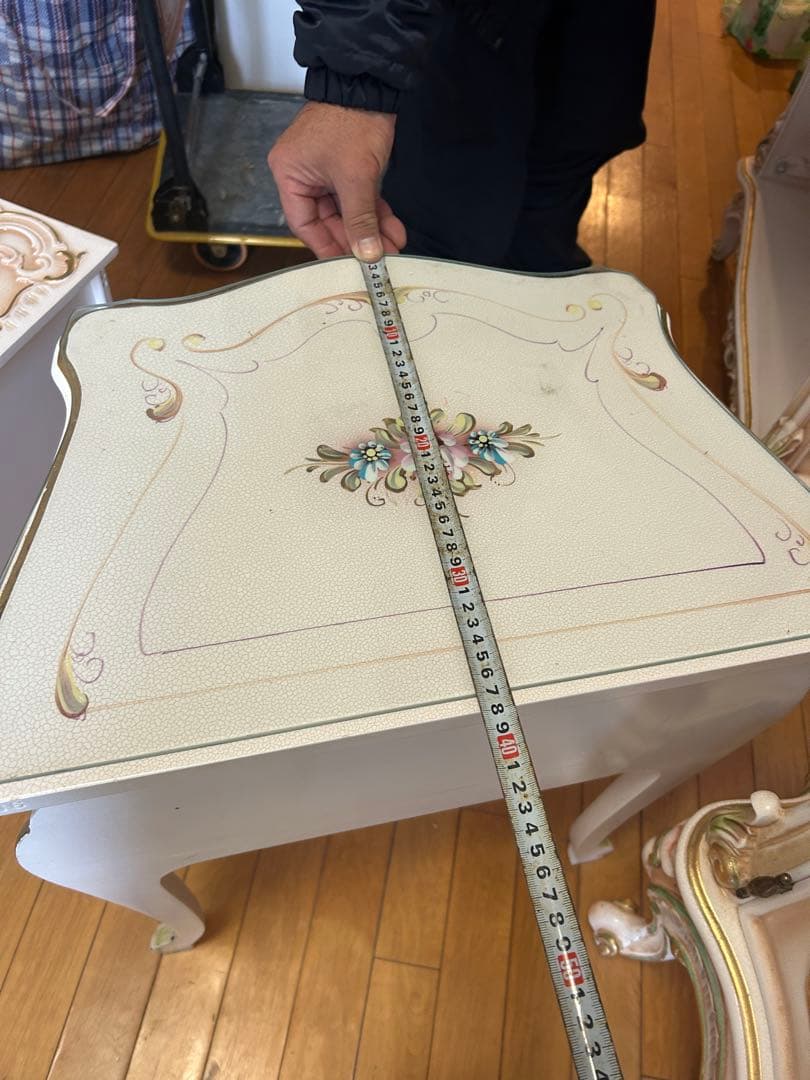 ロココ調　キャビネット