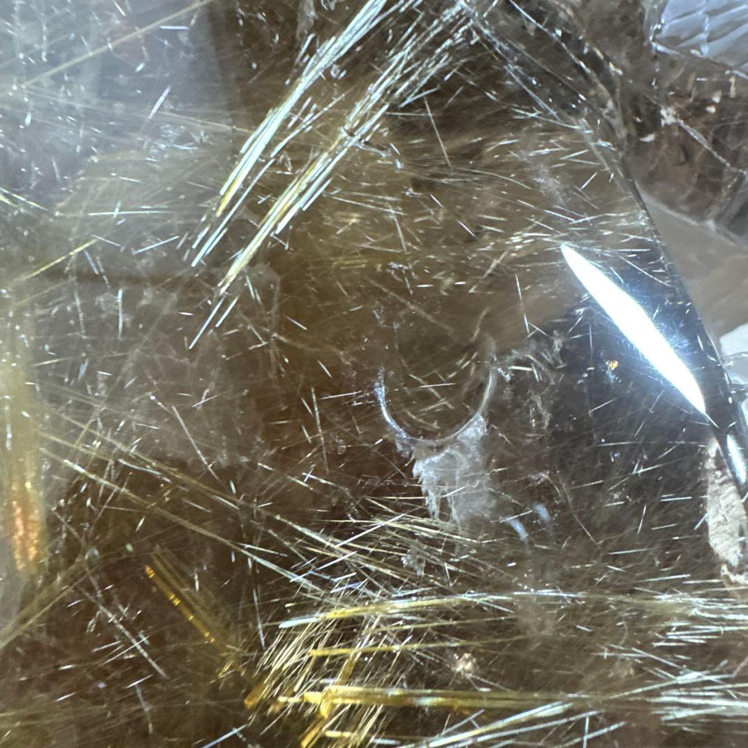 展示品クラス　皇帝龍　太陽放射ルチル　龍彫水晶　ゴールドルチル　龍彫