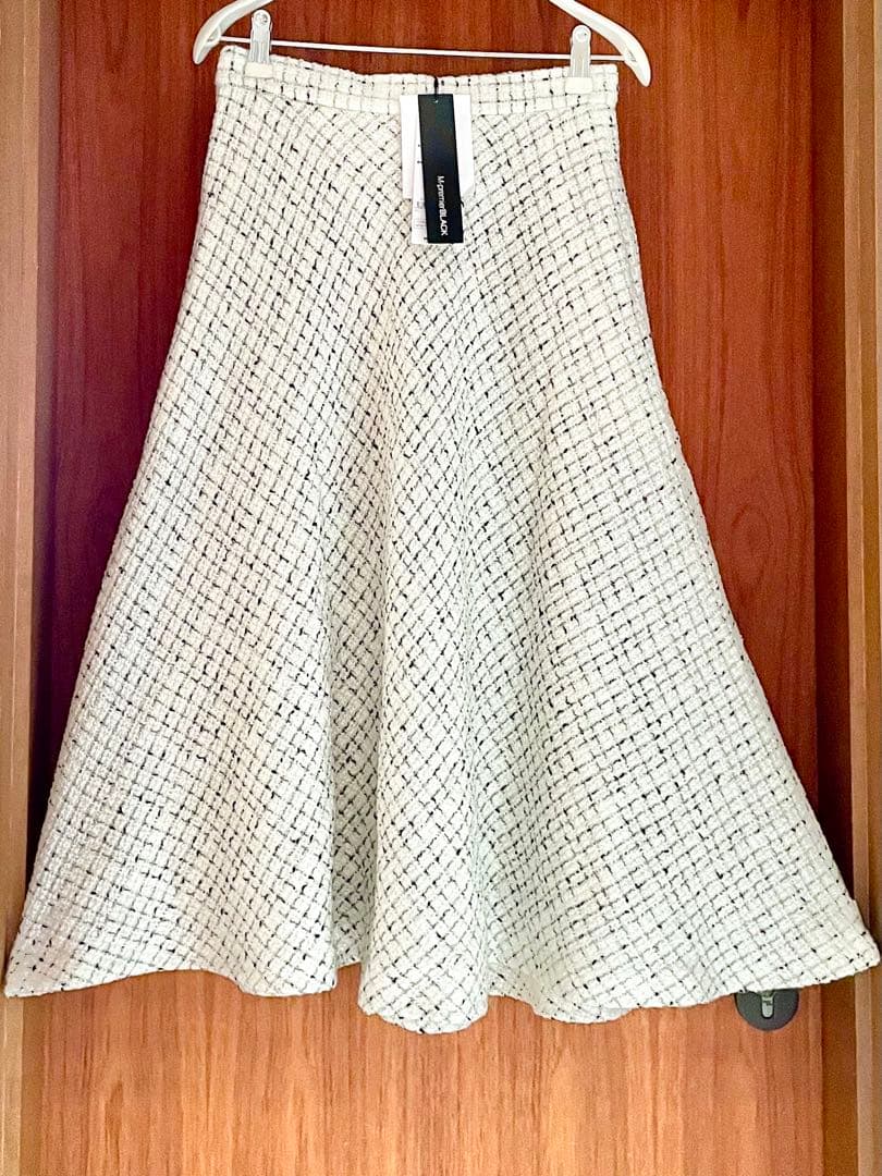 新品エムプルミエM premier BLACKフレアースカート