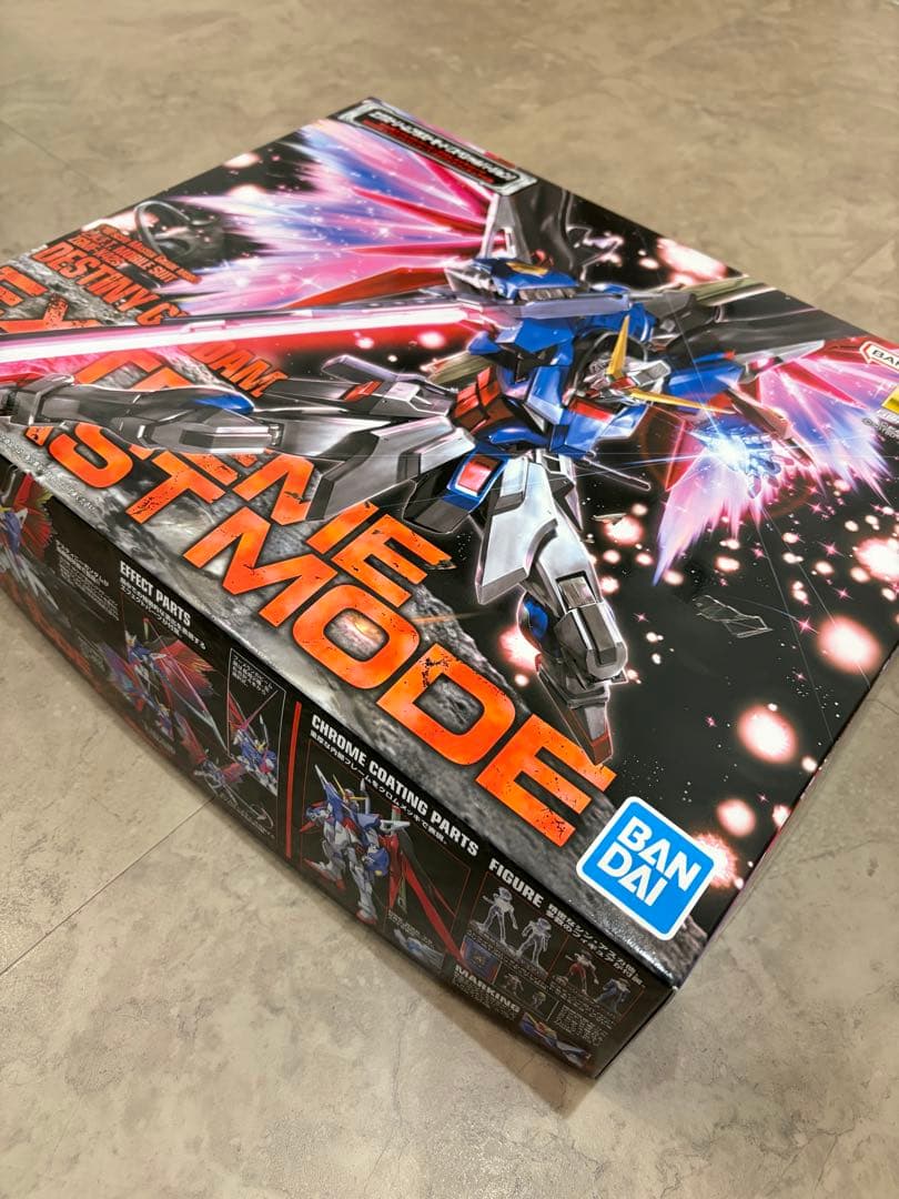 MG 1/100 デスティニーガンダム エクストリームブラストモード