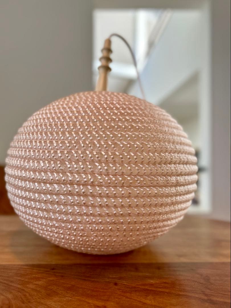 独60年代　Temde 漆塗り木材とファイバーグラス　ヴィンテージ・ペンダント