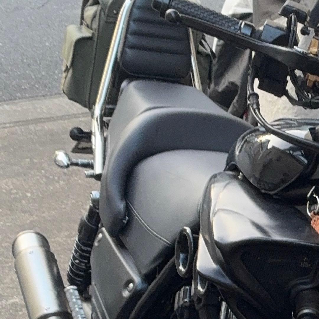 VMAX 純正シート　表皮張替え済み　前後セット　V-MAX