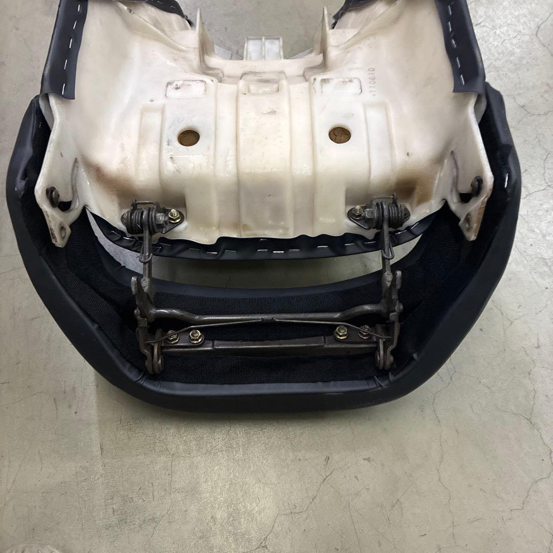 VMAX 純正シート　表皮張替え済み　前後セット　V-MAX