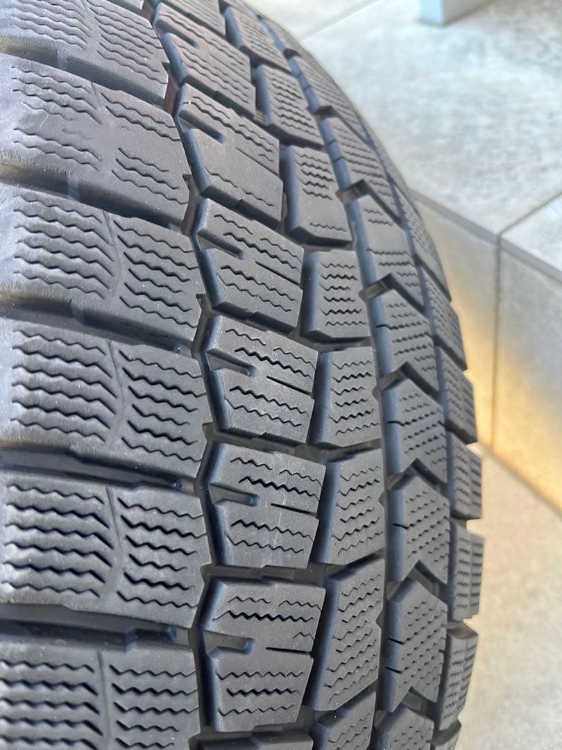 ウクレレ　WINTERMAXX SJ8 225/55R18スタッドレス①