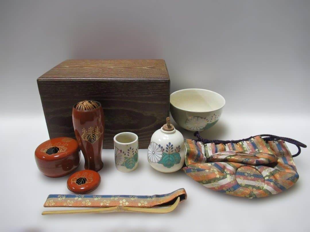 茶道具　桑製茶箱　中の道具揃い