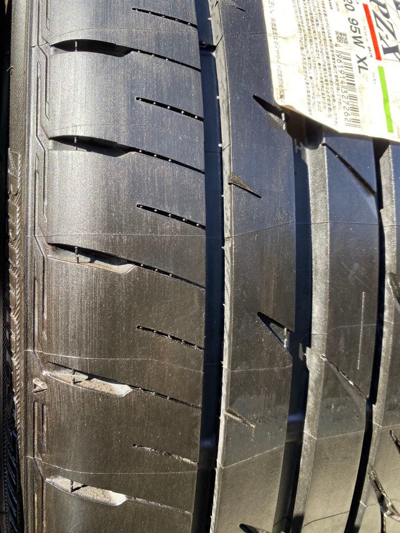 BRIDGESTONE PLAYZ 245/35R20 4本セット送料込み