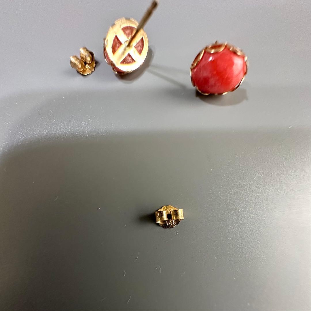 ハワイ 珊瑚14K金ピアス 0.94g 【14K 585刻印あり】