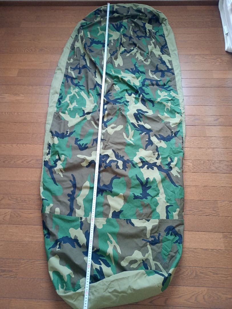 迷彩柄の寝袋カバー　GORE-TEX（中古品）