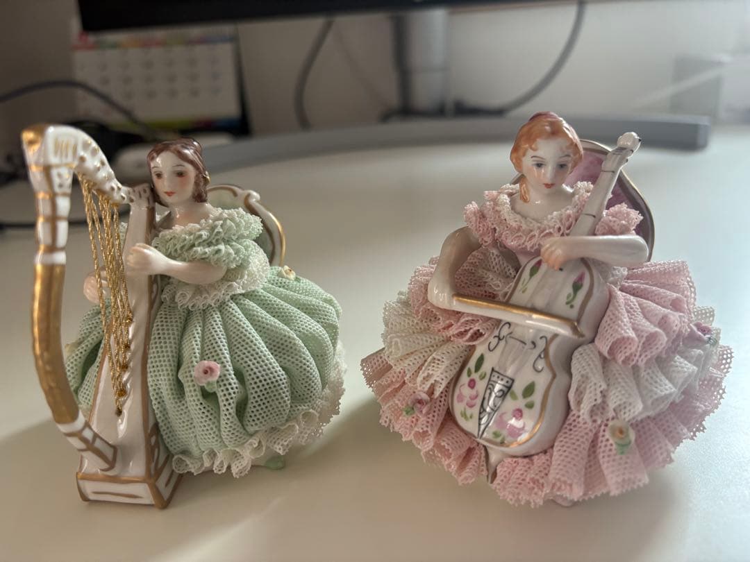 Irish Dresden アイリッシュドレスデン　レース陶器人形2体セット