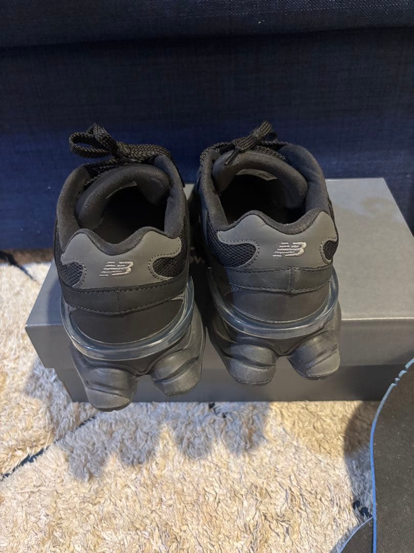 美品！New Balance 9060 \"Triple Black\"24.5