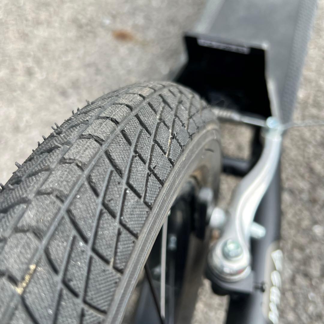 美品　送料込み　 K-BIKE ケーバイク KB2 キックスケーター