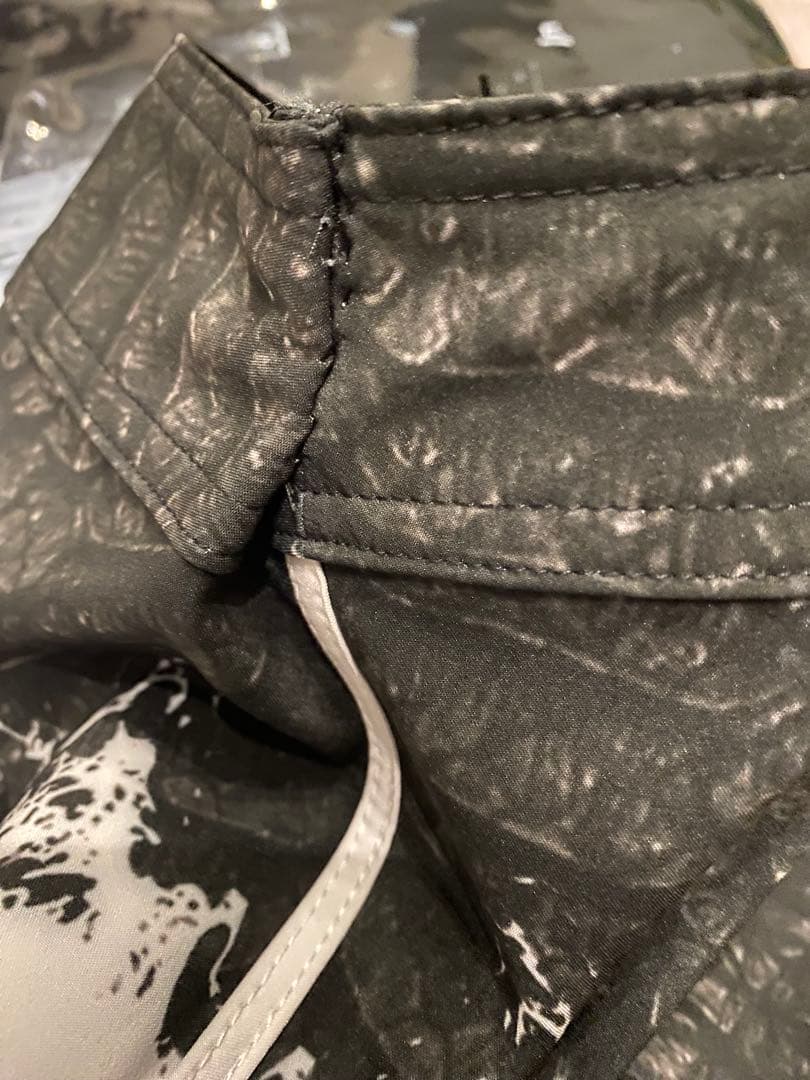 FIED fiedファイドホワイトマグマ　サーフパンツ　30インチ新品未使用新作